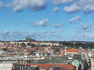 Měsíc září a 9.A